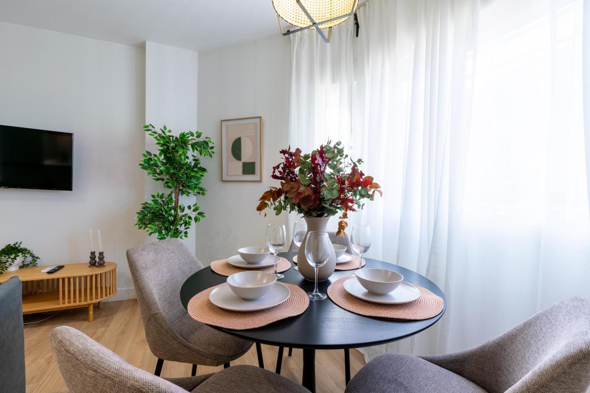 Diseno Y Comodidad En Bami เซบีญา ภายนอก รูปภาพ