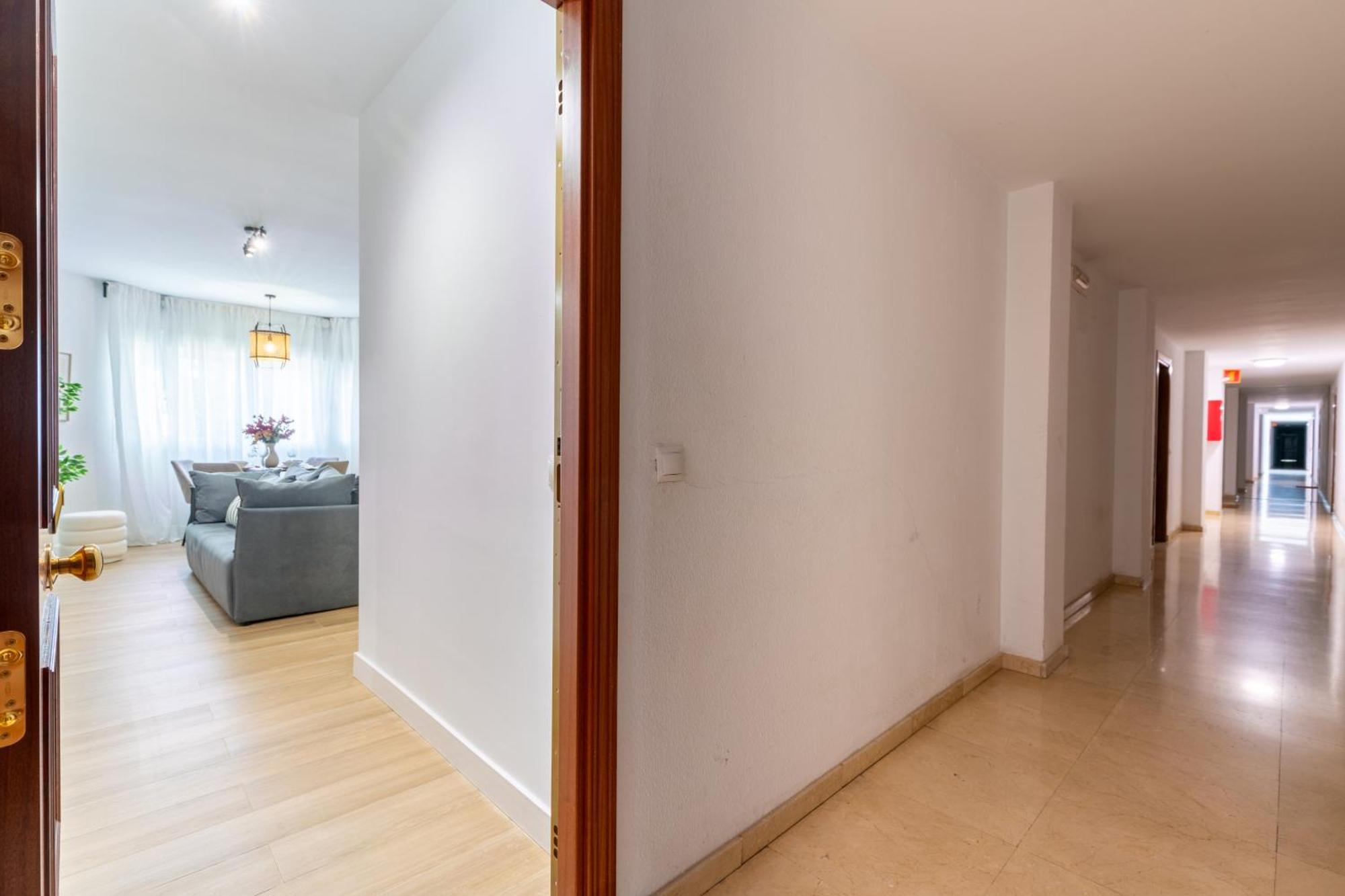 Diseno Y Comodidad En Bami เซบีญา ภายนอก รูปภาพ