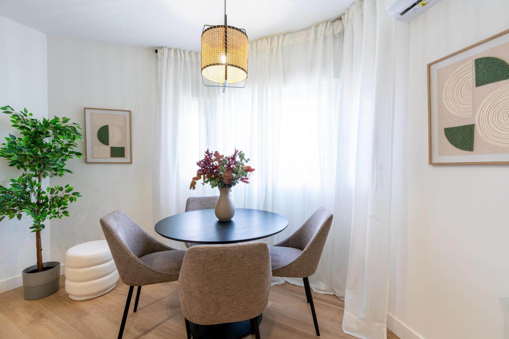 Diseno Y Comodidad En Bami เซบีญา ภายนอก รูปภาพ