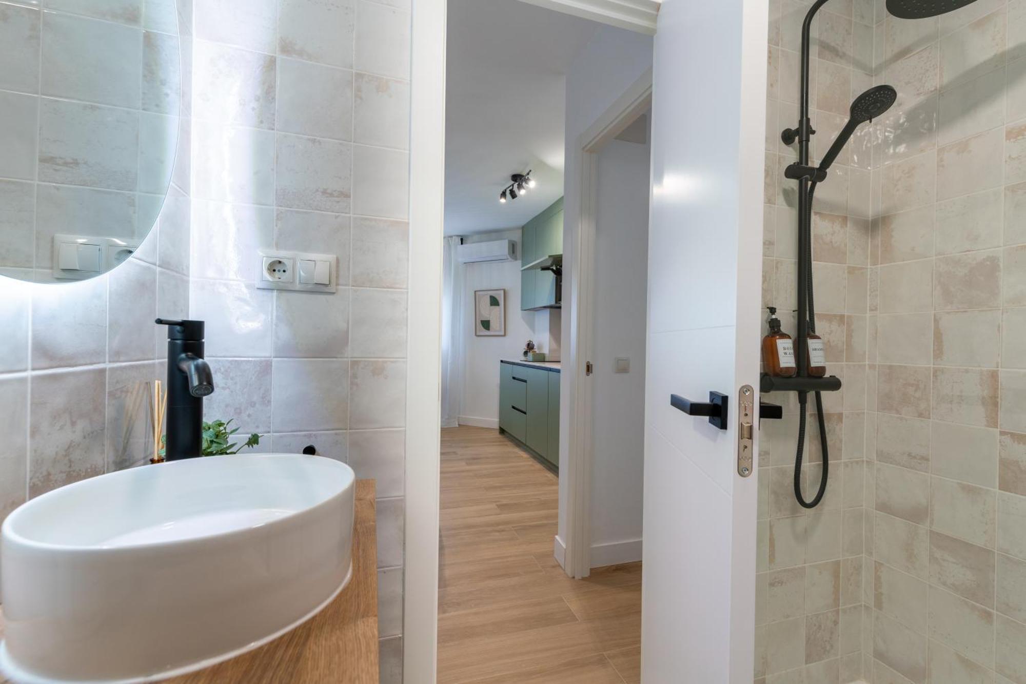 Diseno Y Comodidad En Bami เซบีญา ภายนอก รูปภาพ